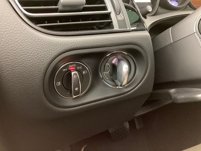 2026 Porsche Macan T AWD - 22952648 - 13