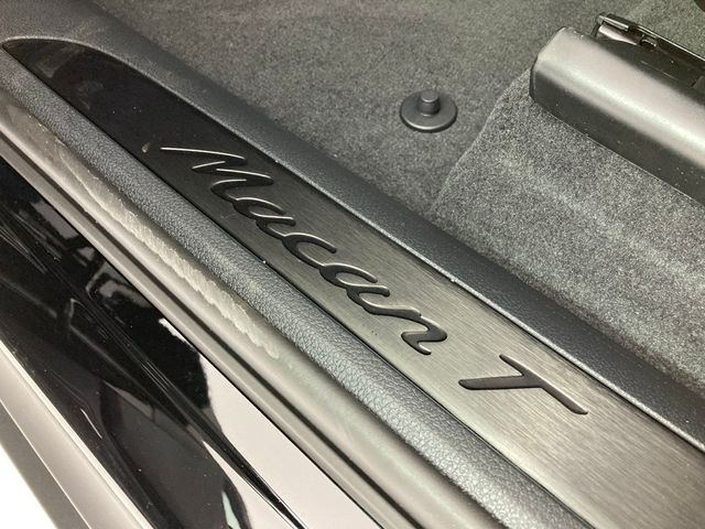 2026 Porsche Macan T AWD - 22952648 - 17