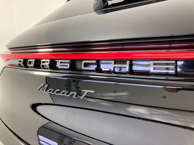 2026 Porsche Macan T AWD - 22952648 - 31