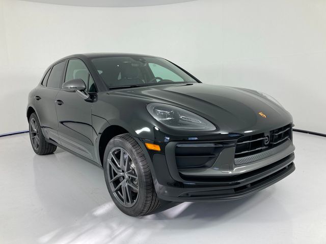 2026 Porsche Macan T AWD - 22952648 - 33