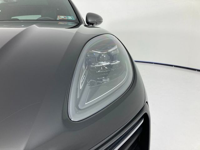2026 Porsche Macan T AWD - 22952648 - 37