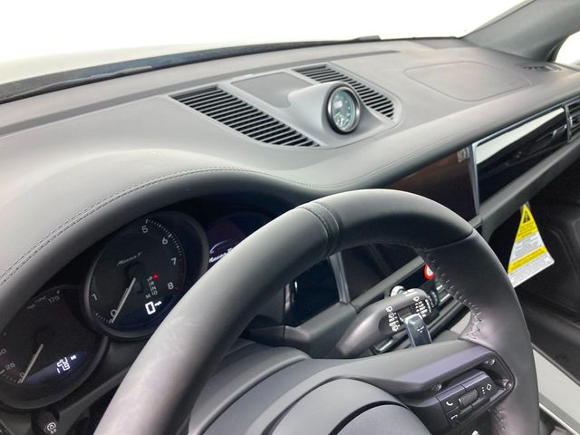 2026 Porsche Macan T AWD - 22952648 - 8