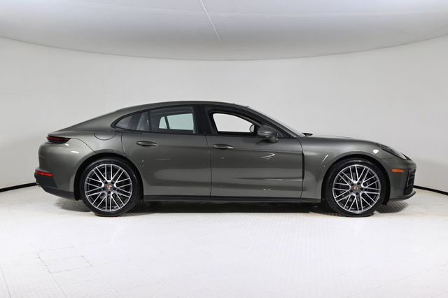 2026 Porsche Panamera 4 AWD - 22944994 - 7