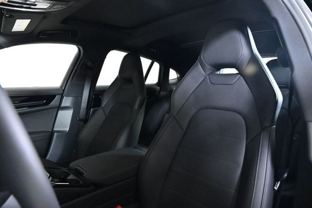 2026 Porsche Panamera 4 AWD - 22977168 - 4