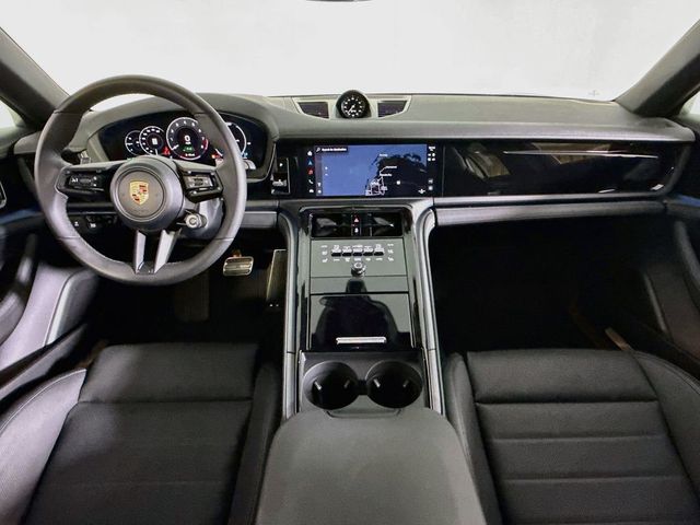 2026 Porsche Panamera 4 E-Hybrid - Photo 10