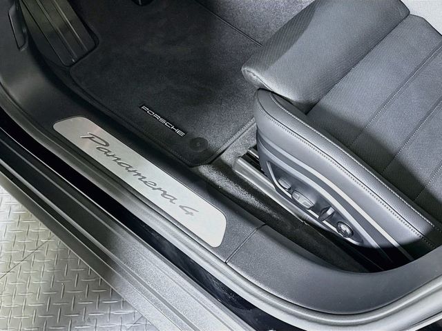 2026 Porsche Panamera 4 E-Hybrid - Photo 21