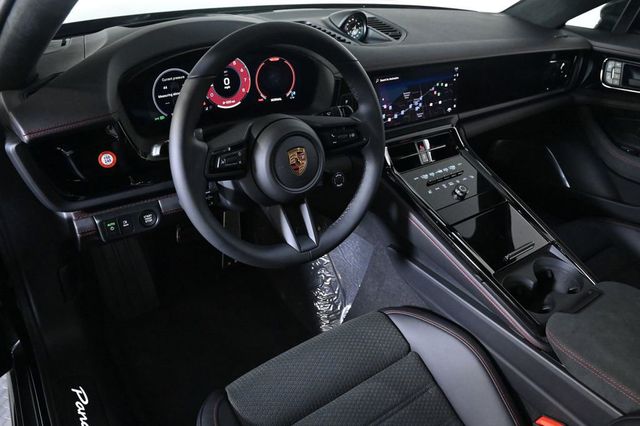 2026 Porsche Panamera GTS AWD - 23004737 - 3