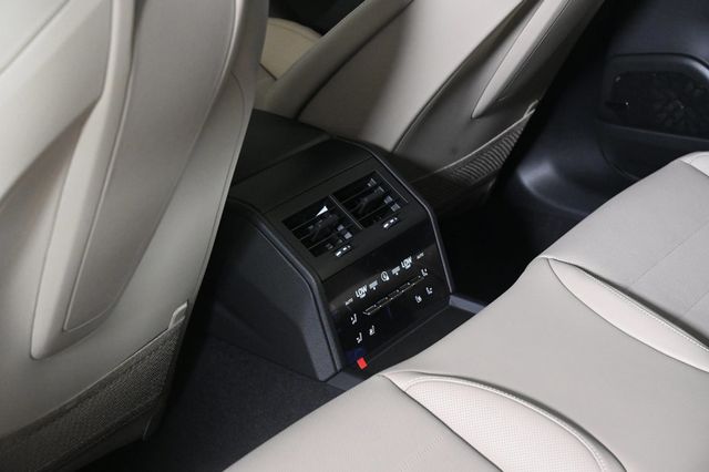 2026 Porsche Panamera RWD - 22954786 - 18