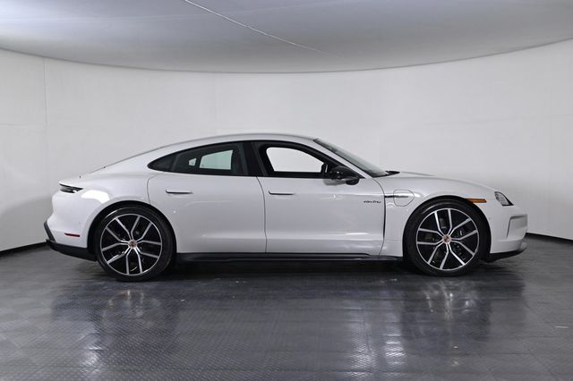 2026 Porsche Taycan Black Edition RWD - 23003499 - 7