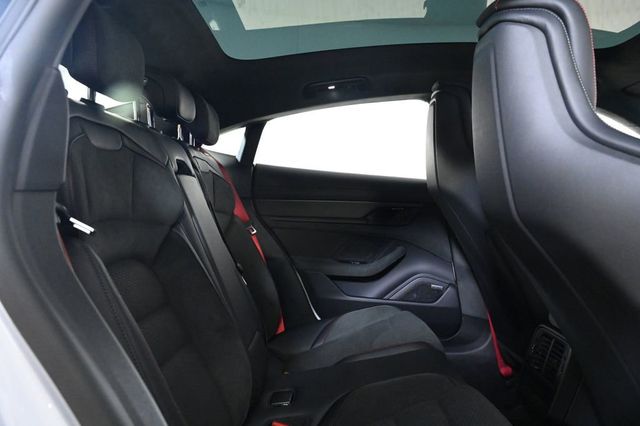 2026 Porsche Taycan GTS AWD - 22944985 - 17