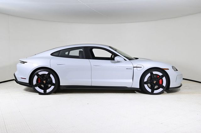 2026 Porsche Taycan GTS AWD - 22944985 - 7