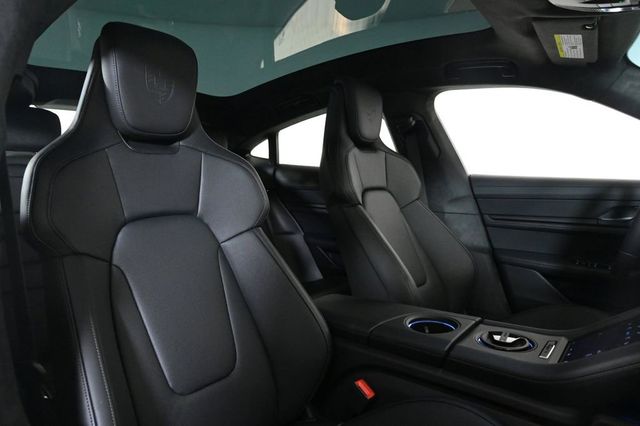 2026 Porsche Taycan GTS AWD - 22944990 - 16