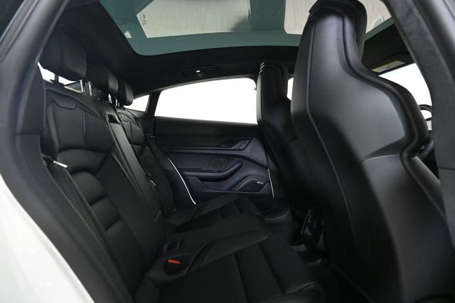 2026 Porsche Taycan GTS AWD - 22944990 - 17