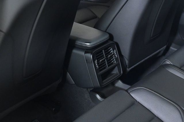 2026 Porsche Taycan GTS AWD - 22944990 - 18