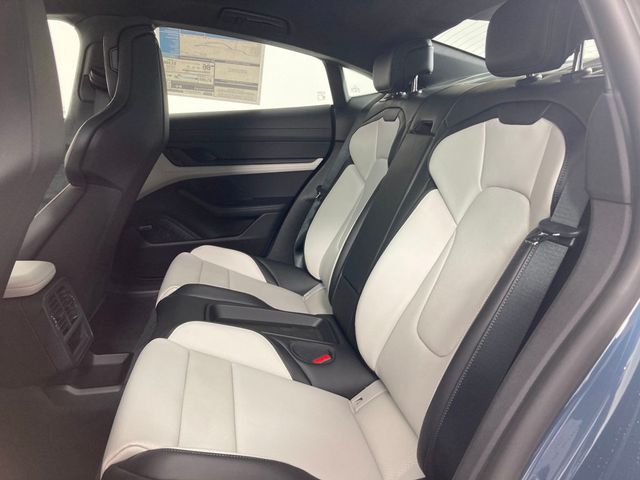 2026 Porsche Taycan GTS AWD - 22969005 - 14