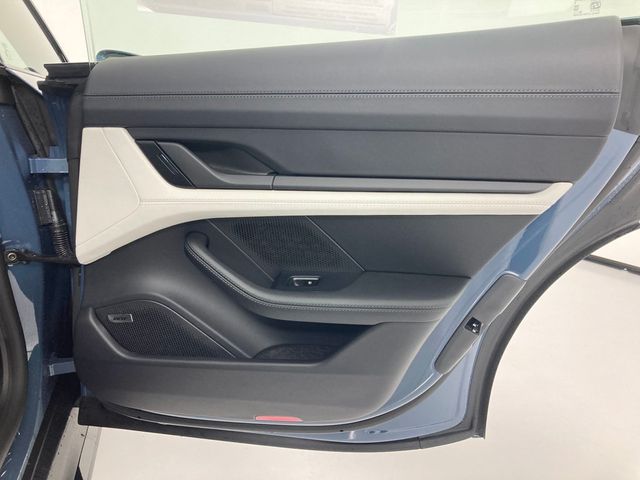 2026 Porsche Taycan GTS AWD - 22969005 - 17