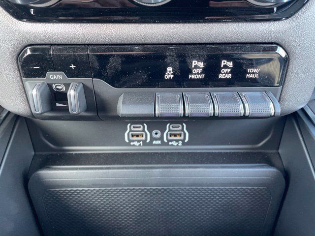 2026 Ram 1500 BIG HORN CREW CAB 4X4 5'7 BOX - 23077162 - 15