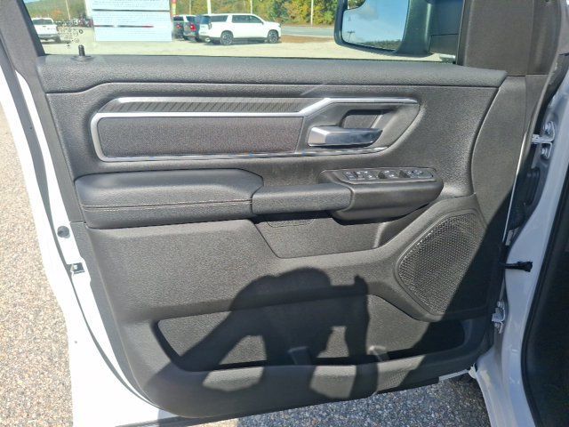 2026 Ram 1500 BIG HORN CREW CAB 4X4 5'7 BOX - 23077210 - 9