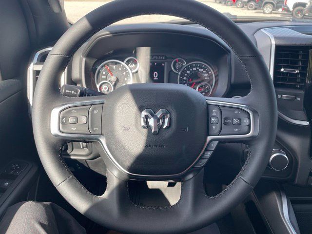 2026 Ram 1500 BIG HORN CREW CAB 4X4 5'7 BOX - 23077306 - 18