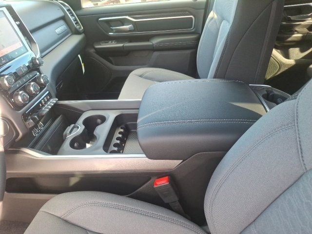 2026 Ram 1500 BIG HORN CREW CAB 4X4 5'7 BOX - 23077391 - 20