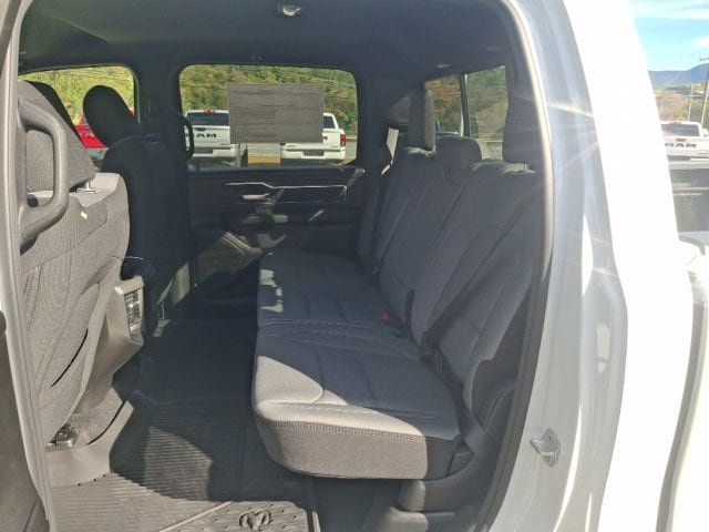 2026 Ram 1500 BIG HORN CREW CAB 4X4 5'7 BOX - 23077391 - 21