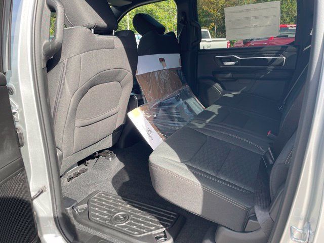 2026 Ram 1500 BIG HORN CREW CAB 4X4 5'7 BOX - 23077591 - 21