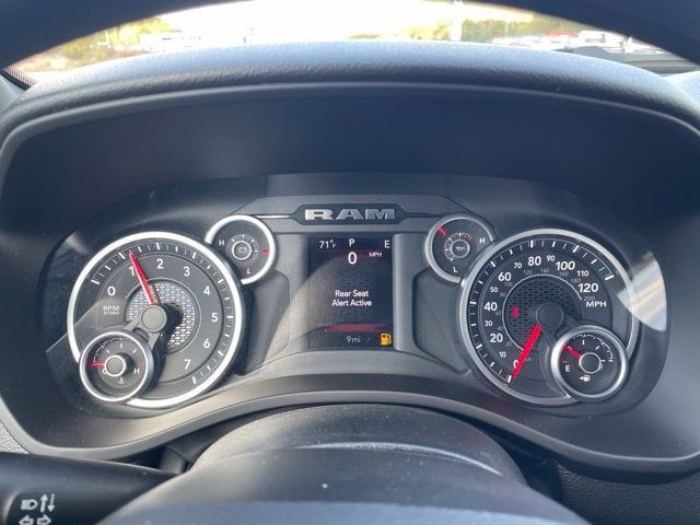 2026 Ram 1500 BIG HORN CREW CAB 4X4 5'7 BOX - 23078137 - 11