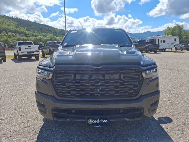 2026 Ram 1500 EXPRESS CREW CAB 4X4 5'7 BOX - 23077632 - 1