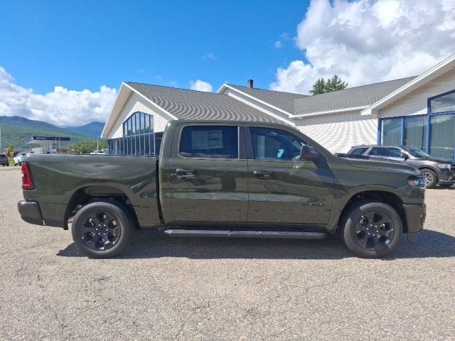 2026 Ram 1500 EXPRESS CREW CAB 4X4 5'7 BOX - 23077632 - 7