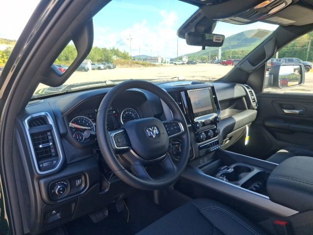 2026 Ram 1500 EXPRESS CREW CAB 4X4 5'7 BOX - 23077653 - 12