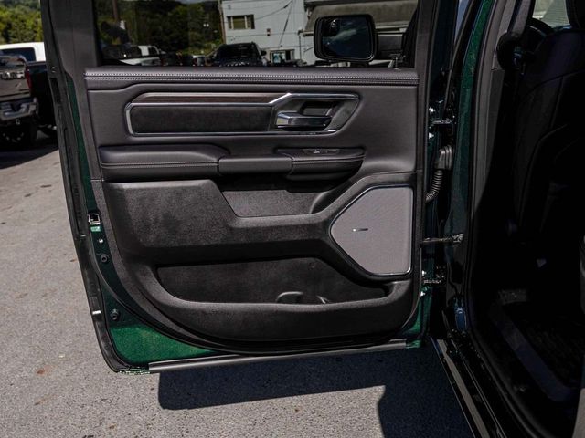2026 Ram 1500 LARAMIE CREW CAB 4X4 - 23081362 - 13