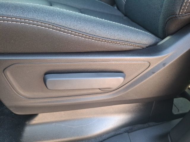 2026 Ram 1500 TRADESMAN CREW CAB 4X4 - 23077653 - 11