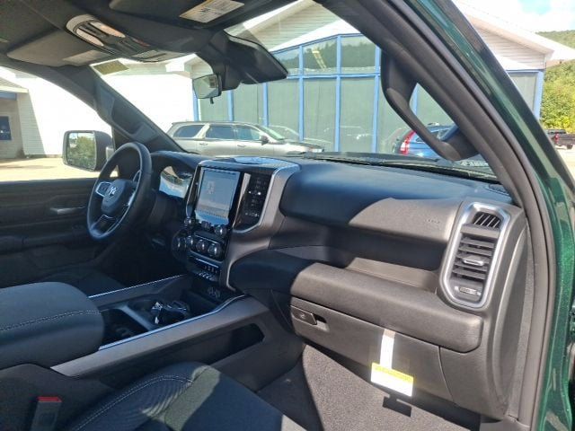 2026 Ram 1500 TRADESMAN CREW CAB 4X4 - 23077653 - 26