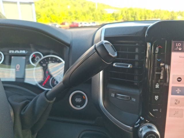2026 Ram 2500 BIG HORN CREW CAB 4X4 - 23077725 - 16