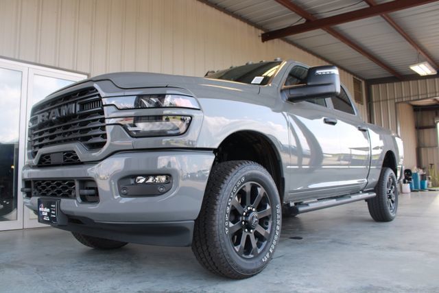 2026 Ram 2500 Black Express 4x4 Crew Cab 6'4" Box - 23054580 - 17