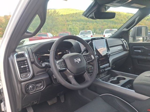 2026 Ram 2500 LARAMIE CREW CAB 4X4 8' BOX - 23077299 - 12