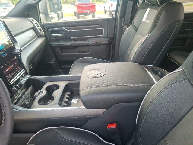 2026 Ram 2500 LARAMIE CREW CAB 4X4 8' BOX - 23077299 - 19
