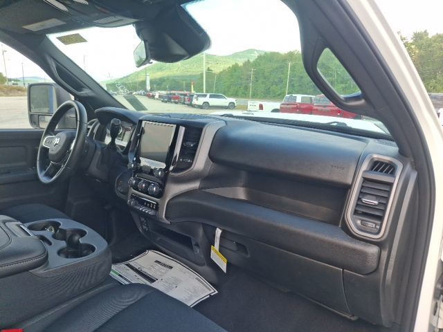 2026 Ram 2500 TRADESMAN CREW CAB 4X4 - 23077760 - 26