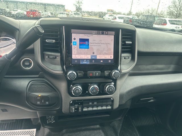 2026 Ram 3500 Chassis Cab Tradesman 4WD Crew Cab 60" CA 172.4" WB - 22964249 - 10