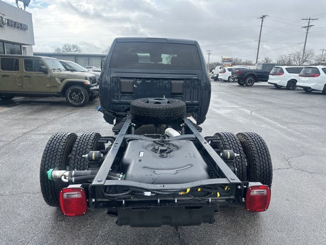 2026 Ram 3500 Chassis Cab Tradesman 4WD Crew Cab 60" CA 172.4" WB - 22964249 - 6