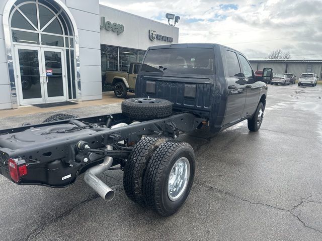 2026 Ram 3500 Chassis Cab Tradesman 4WD Crew Cab 60" CA 172.4" WB - 22964249 - 7
