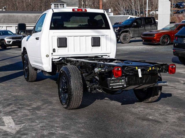 2026 Ram 3500 Chassis Cab TRADESMAN  REGULAR  4X4 60' CA - 23078016 - 5