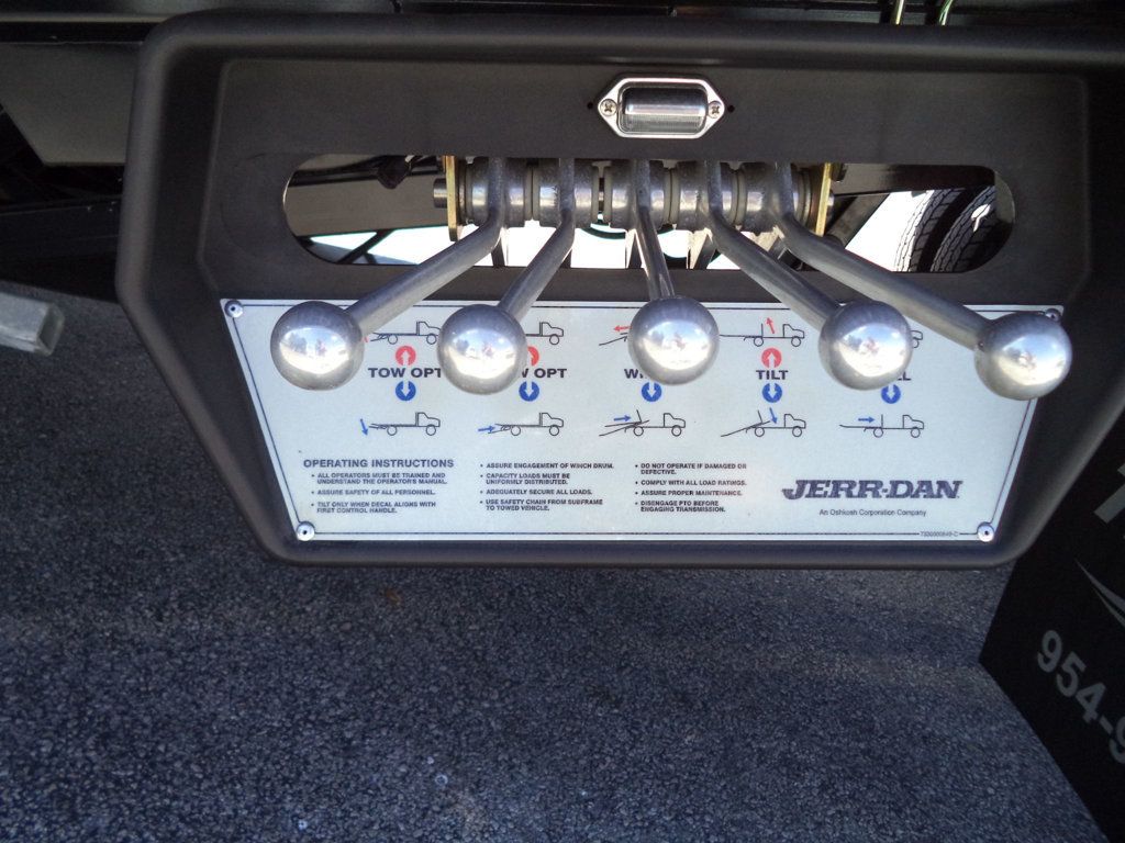 2026 Ram 5500 BIG HORN w/ 20ft JerrDan Car Carrier 6 Ton Wide Low Pro Rollback - 22991290 - 33