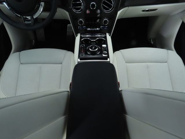 2026 Rolls-Royce Black Badge Cullinan - 22922357 - 16