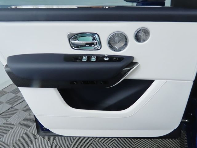 2026 Rolls-Royce Cullinan Black Badge Sport Utility - 22922357 - 24