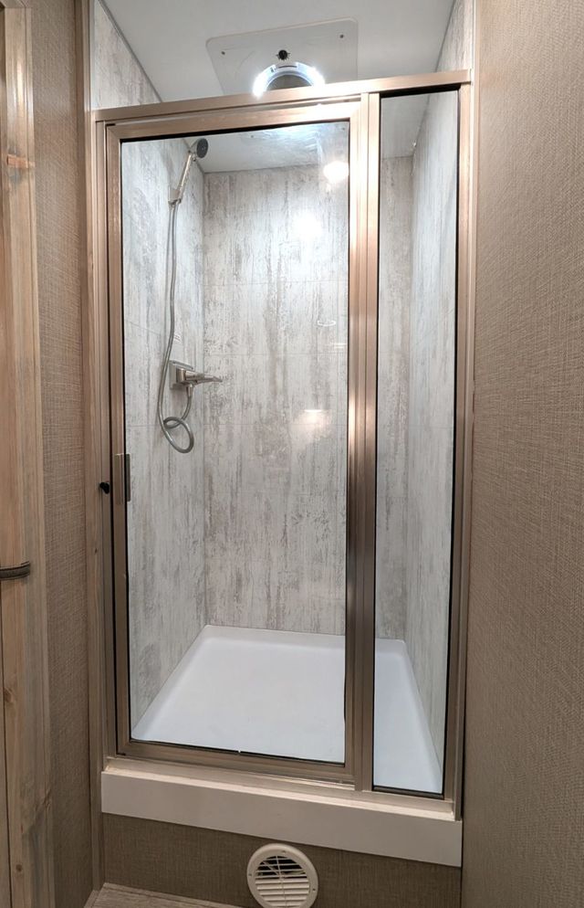 2026 Shadow 28 foot Rolling Garage w/ 14 foot Living Quarters  - 22996306 - 11