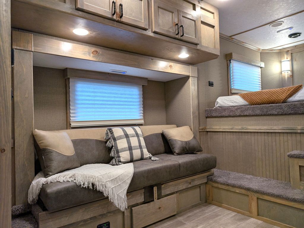 2026 Shadow 28 foot Rolling Garage w/ 14 foot Living Quarters  - 22996306 - 7