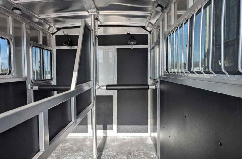 2026 Shadow 2 Horse Kingmate Straight Load  - 22983803 - 8