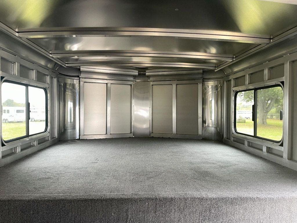 2026 Shadow 2 Horse KingMate Straight Load Gooseneck  - 22933789 - 11