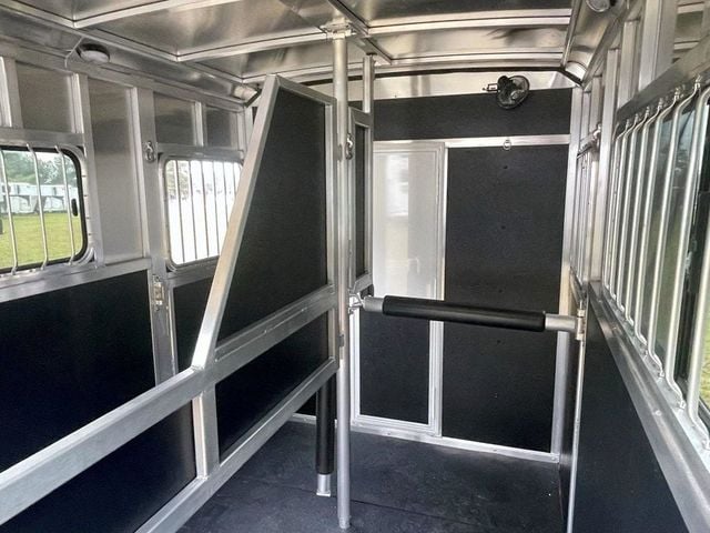 2026 Shadow 2 Horse KingMate Straight Load Gooseneck  - 22936516 - 9